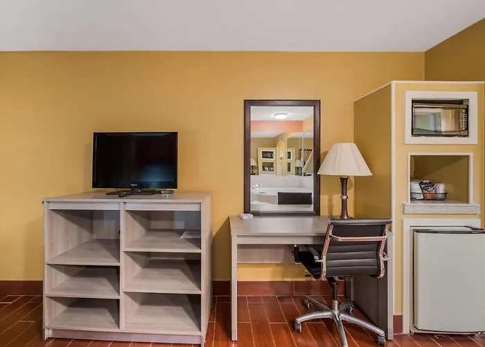 Surestay Hotel By Best Western Mt Pleasant